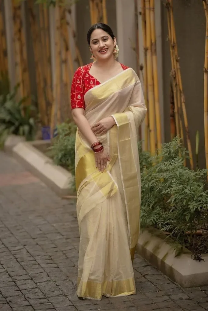 Kasavu Saree